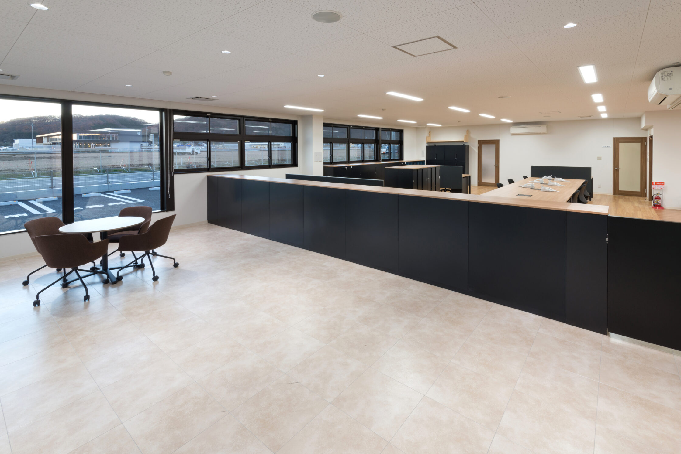 東毛重機　社屋